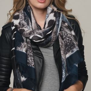 Mixed blue grey animal print oblong scarf